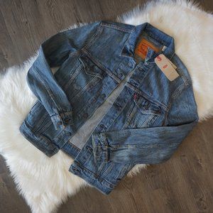 Levi’s Premium type III denim jacket Small blue